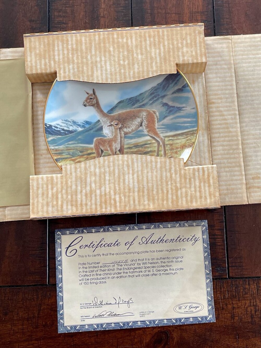 Bradford Exchange The Vicuna Collector Plate W.S. George Endangered Species COA